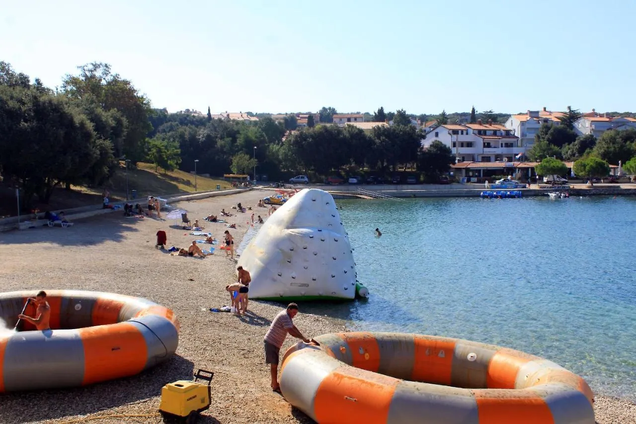 Apartments By The Sea Pjescana Uvala, Pula - 20800